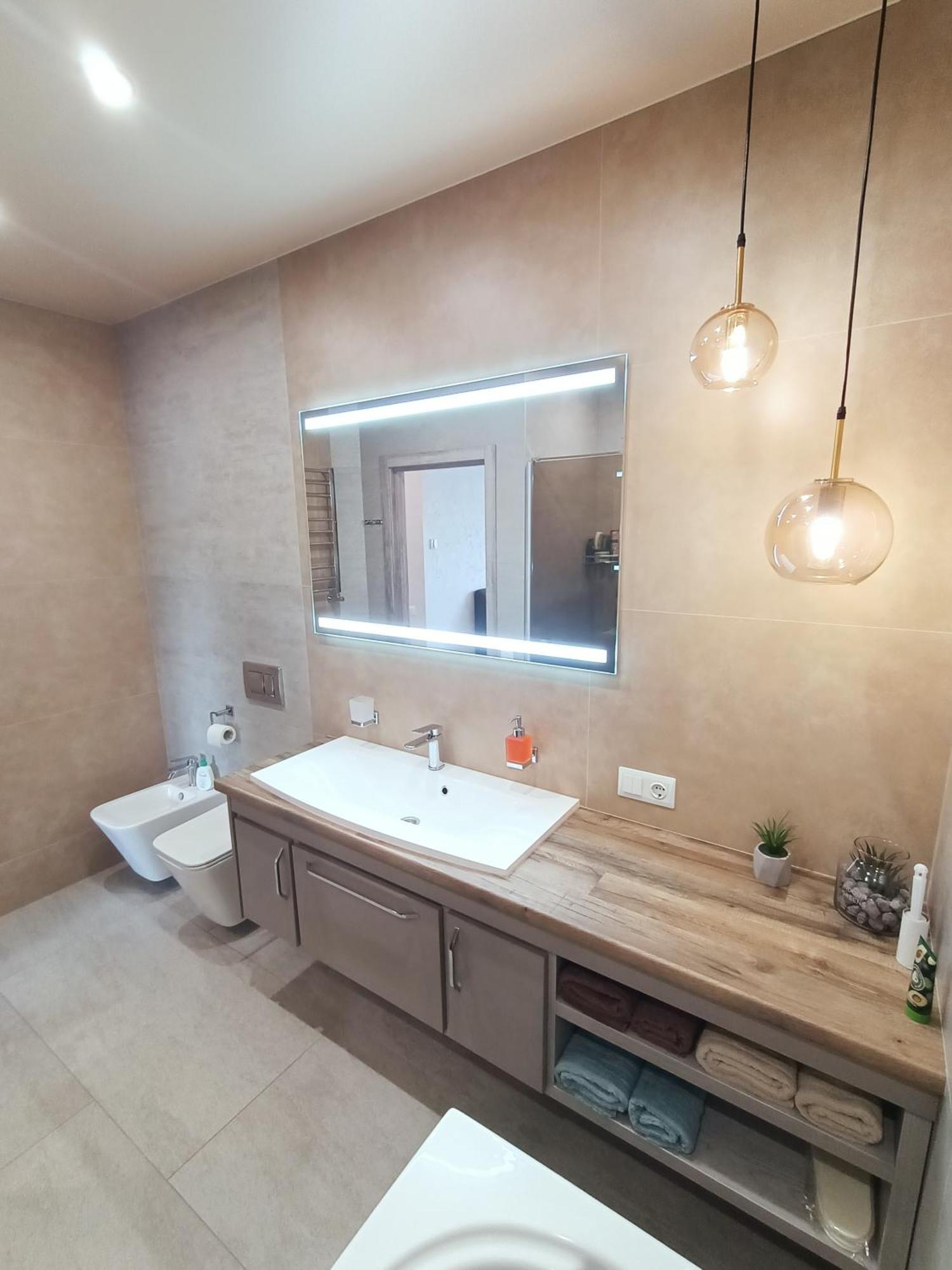 2К Шикарний Люкс! Apartment Khmelʼnytsʼkyy Екстериор снимка