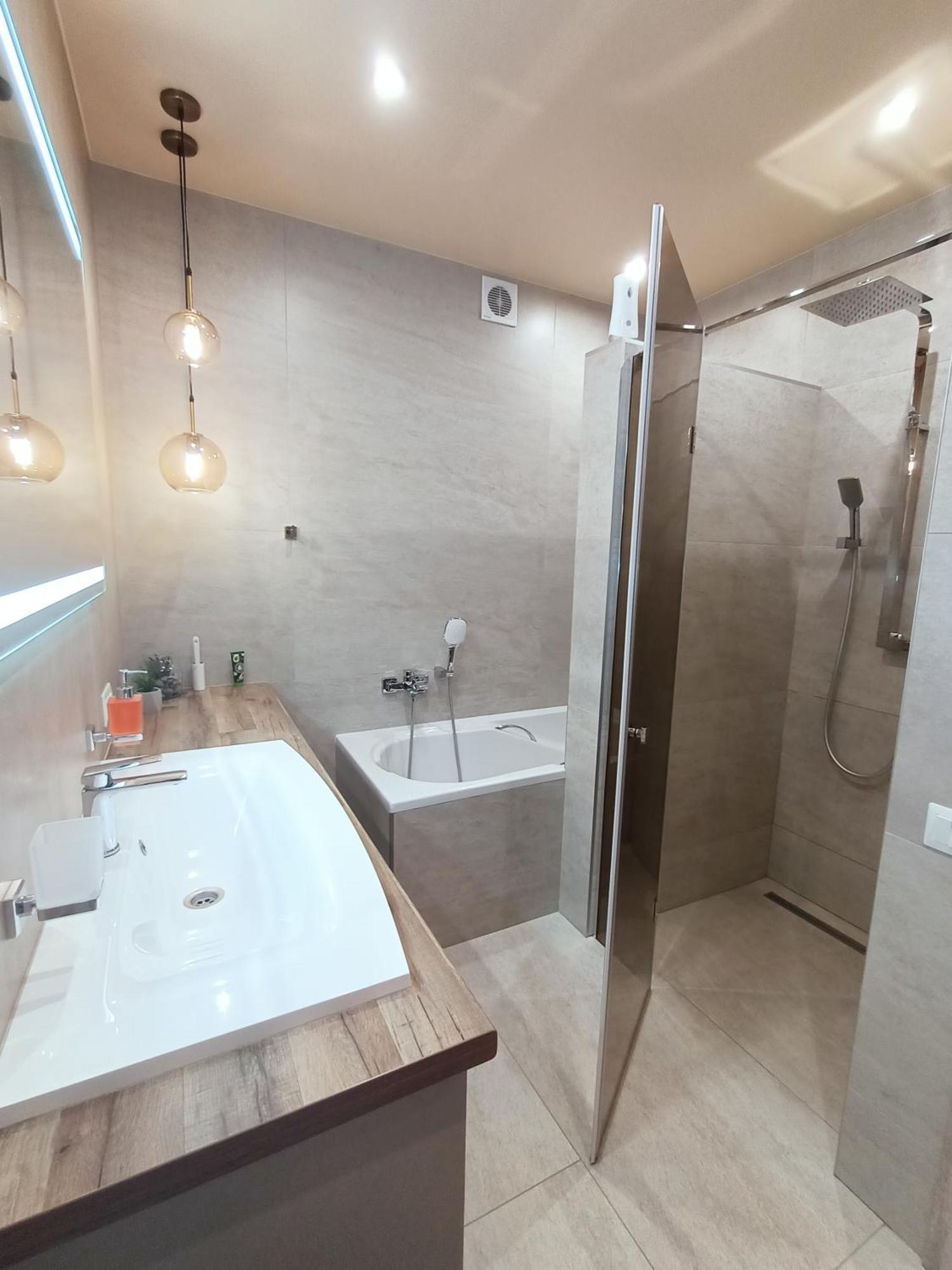 2К Шикарний Люкс! Apartment Khmelʼnytsʼkyy Екстериор снимка